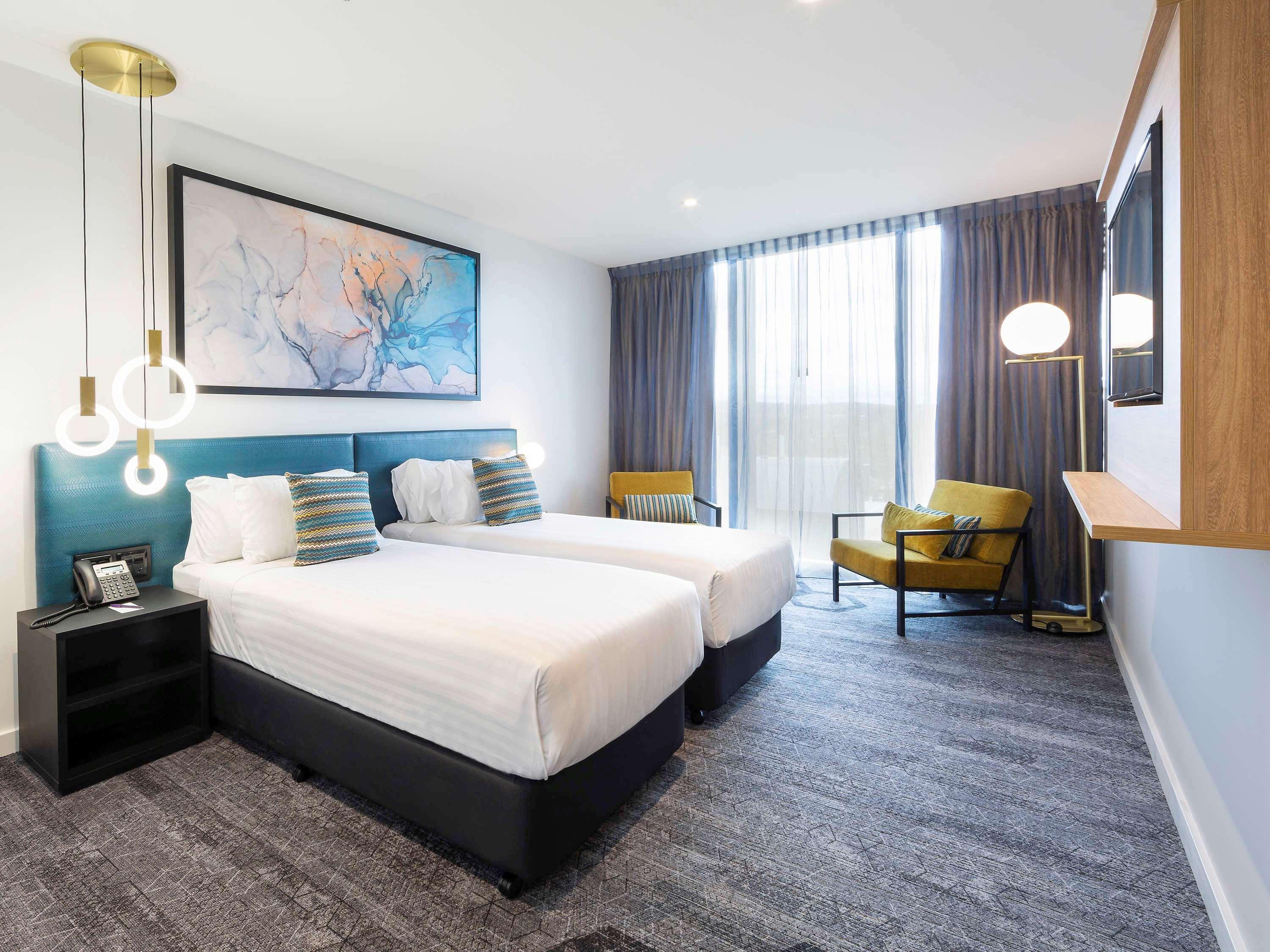 Mercure Canberra Belconnen Exterior photo