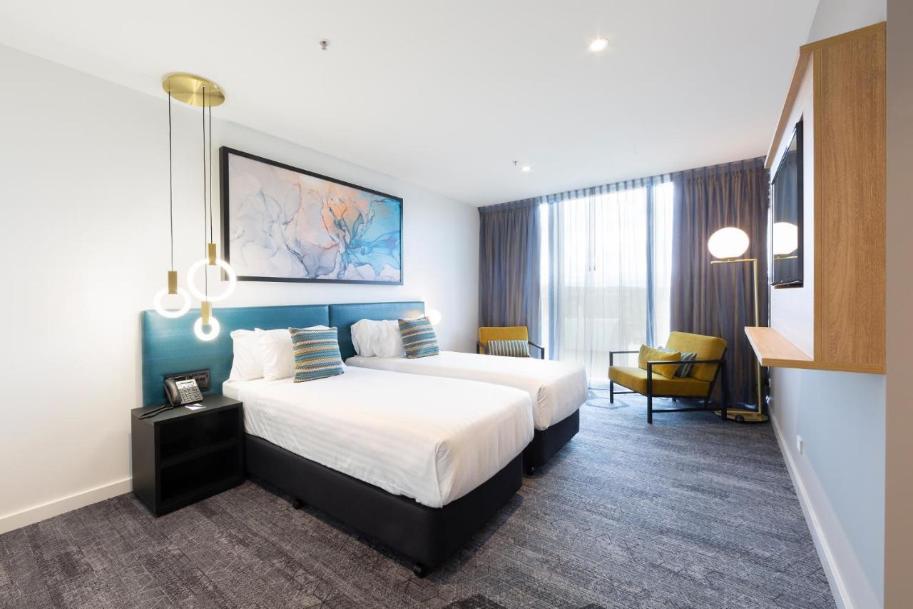 Mercure Canberra Belconnen Exterior photo